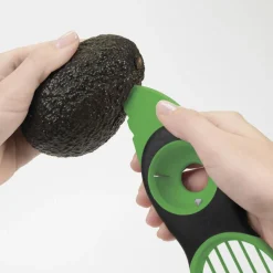 Pelador de aguacates 3 en 1 OXO