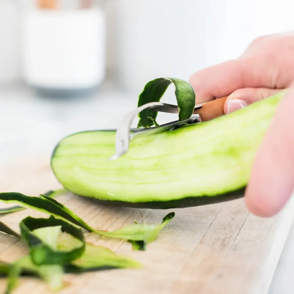Pelador de verduras de acero inoxidable Peel Out Full Circle