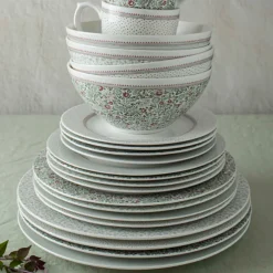 Platos de porcelana Wild Clematis Laura Ashley