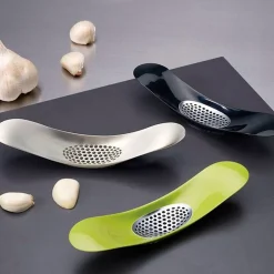 Prensador de ajos Rocker Joseph Joseph