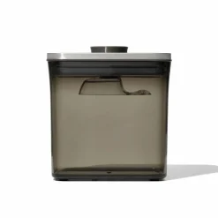 Recipiente tintado para café con tapa de acero y cuchara POP 2.0 STEEL OXO