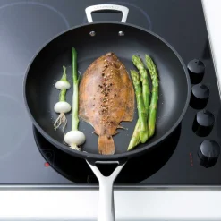 Sartén antiadherente alta Pro Le Creuset