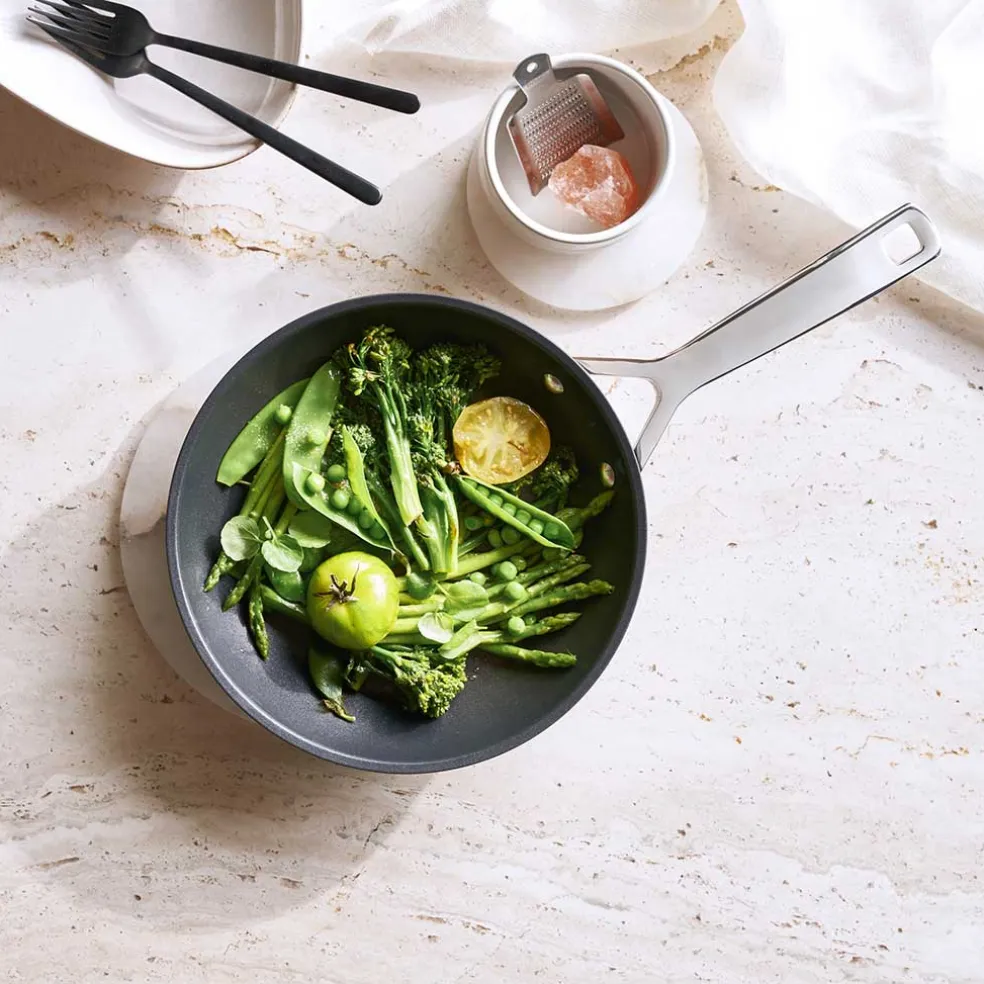 Sartén antiadherente alta Pro Le Creuset