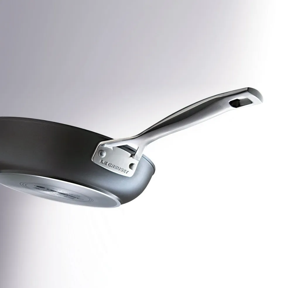 Sartén antiadherente alta Pro Le Creuset