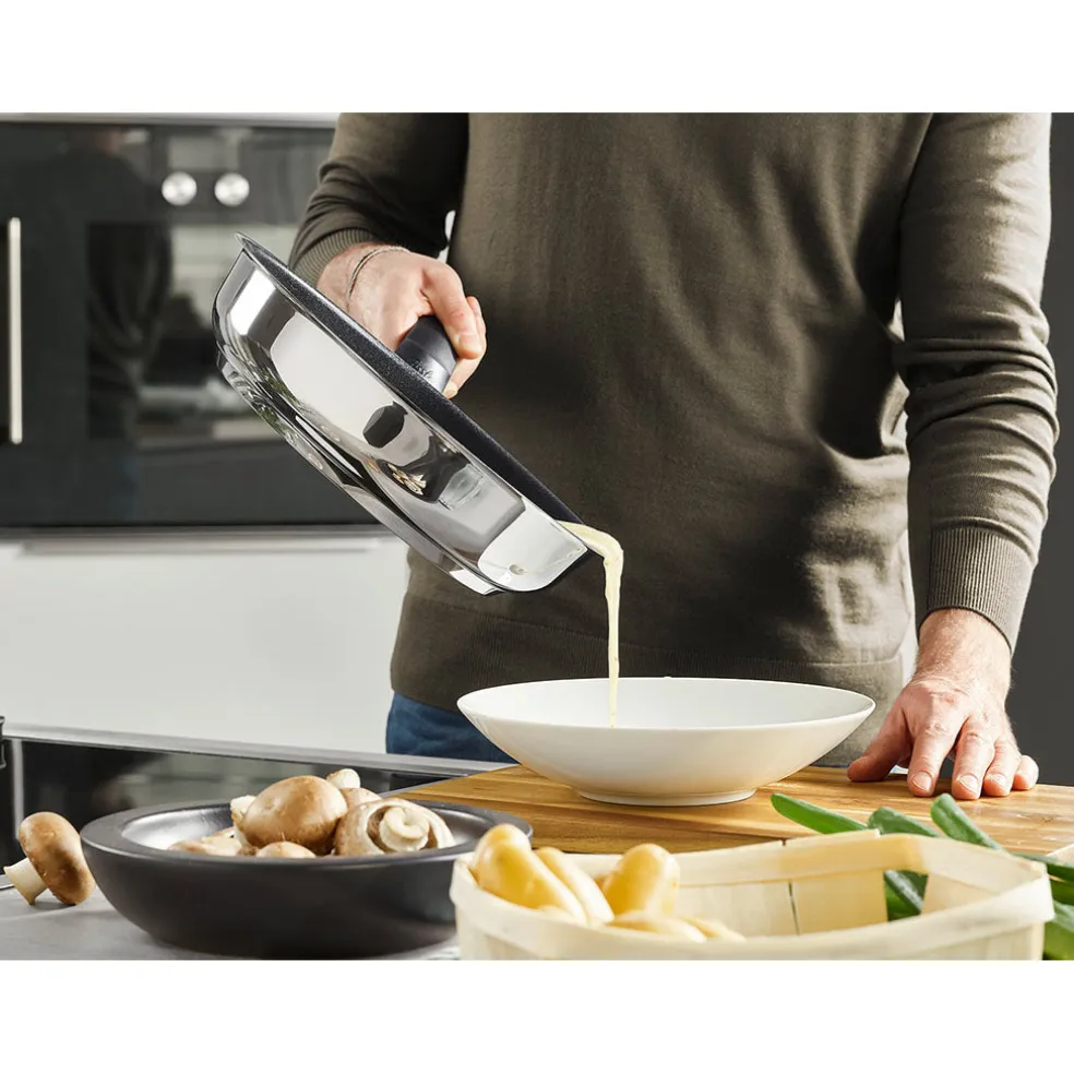 Sartén antiadherente con exterior inox Adamant® Premium Fissler