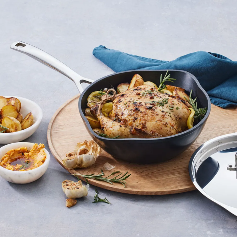 Sartén Chef Pro con vertedor y tapa acero Le Creuset