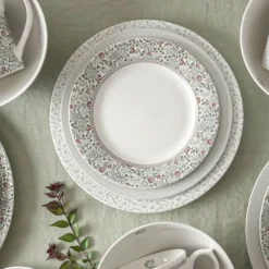Set de platos de porcelana Wild Clematis Laura Ashley