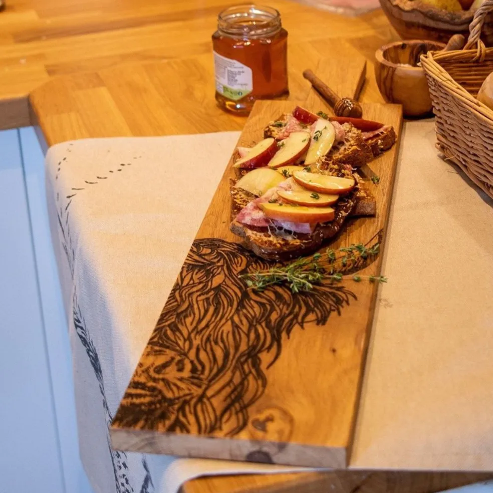 Tabla rectangular para servir y cortar de madera de roble Selbrae