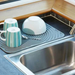Tapete escurreplatos y alfombra para armarios KitchenCraft