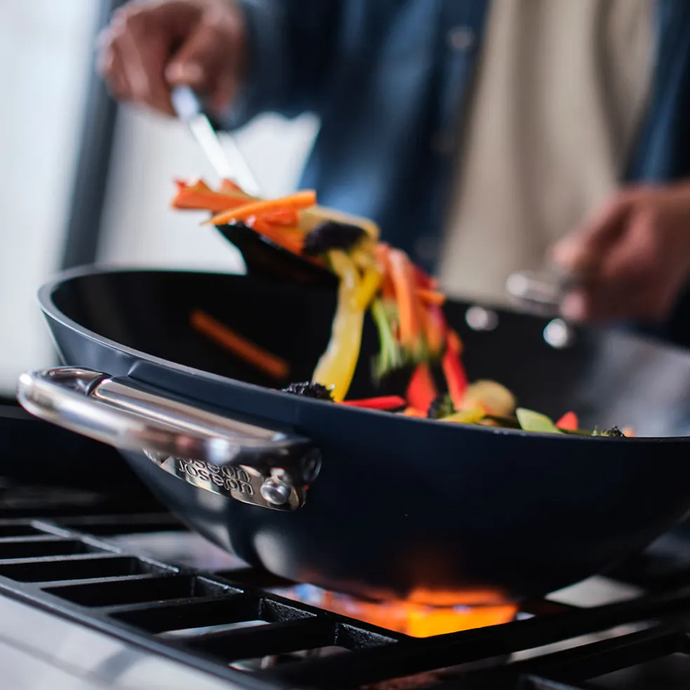 Wok cerámico con mango plegable Space Joseph Joseph