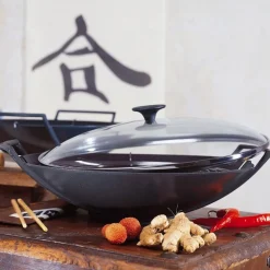 Wok de hierro fundido con tapa de cristal Le Creuset